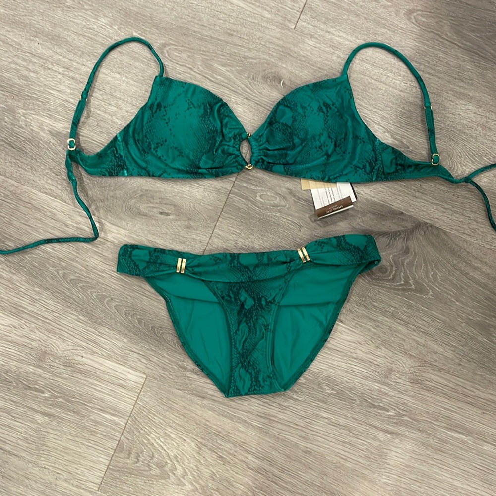 BRAND NEW Vix Swimwear Green Snake Bikini